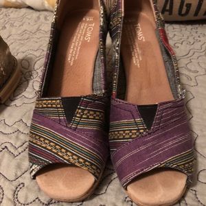 Toms Aztec Print Wedges